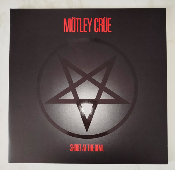 M√∂tley Cr√ºe — Shout At The Devil
