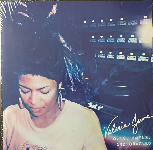 Valerie June — Owls, Omens, and Oracles