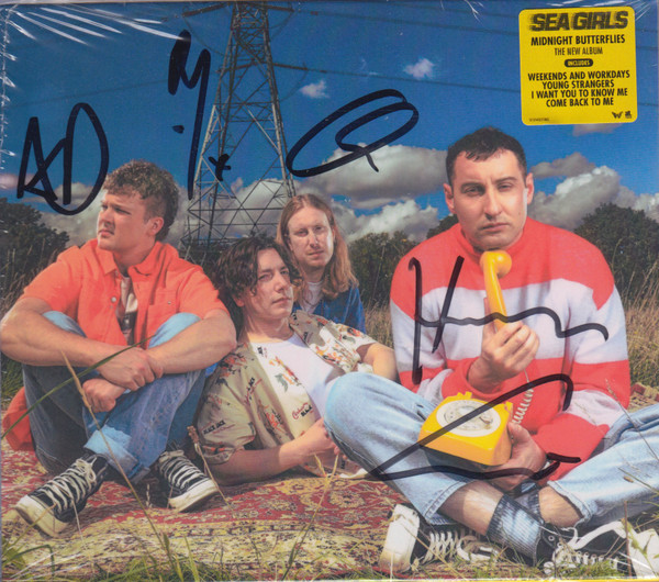 SEA GIRLS — MIDNIGHT BUTTERFLIES