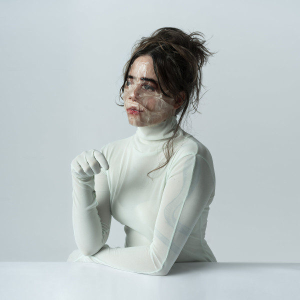 KEE AVIL — CREASE