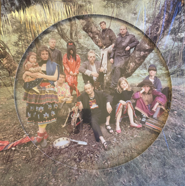 CURRENT 93 — EARTH COVERS EARTH