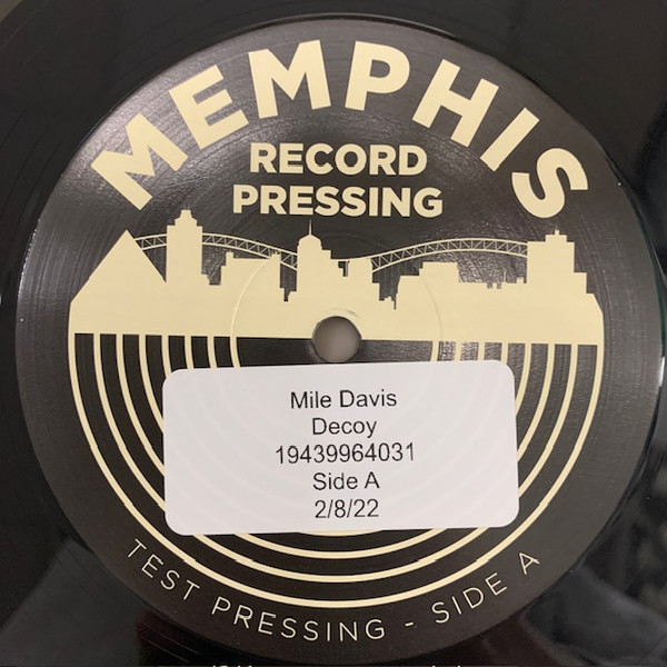 MILES DAVIS — Decoy