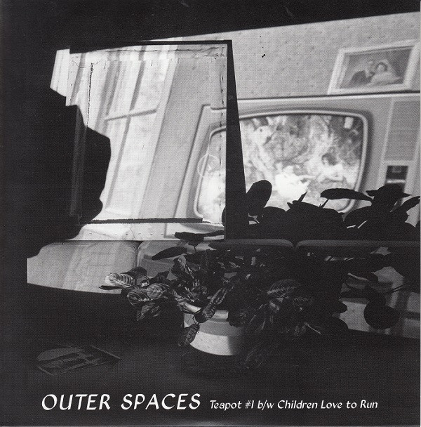 OUTER SPACE — Teapot #1 / Children Love To Run