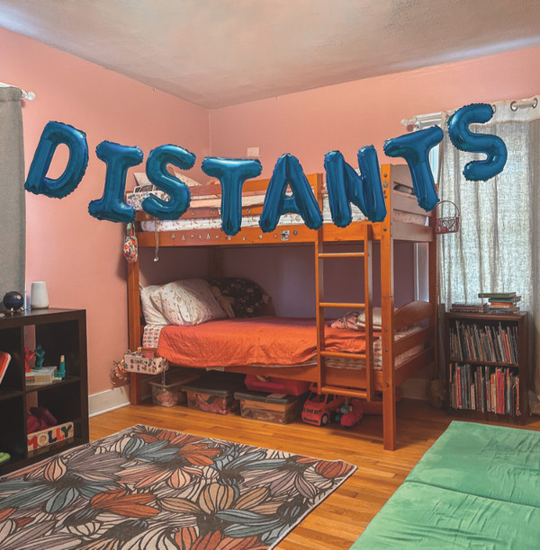 DISTANTS — Lp