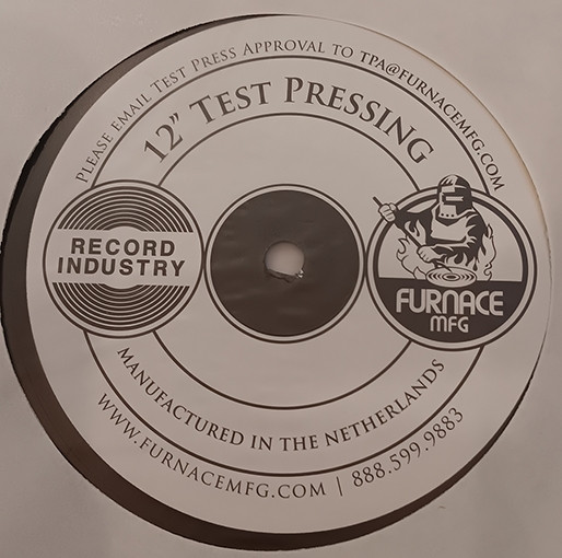 WOODEN WAND & THE WORLD WAR IV — Wooden Wand & The World War IV