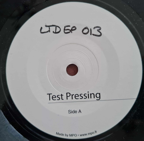 Various Artists — Hang It Out To Dry!