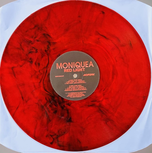 Moniquea — Red Light