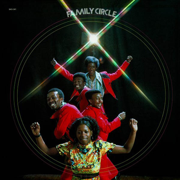 FAMILY CIRCLE — FAMILY CIRCLE