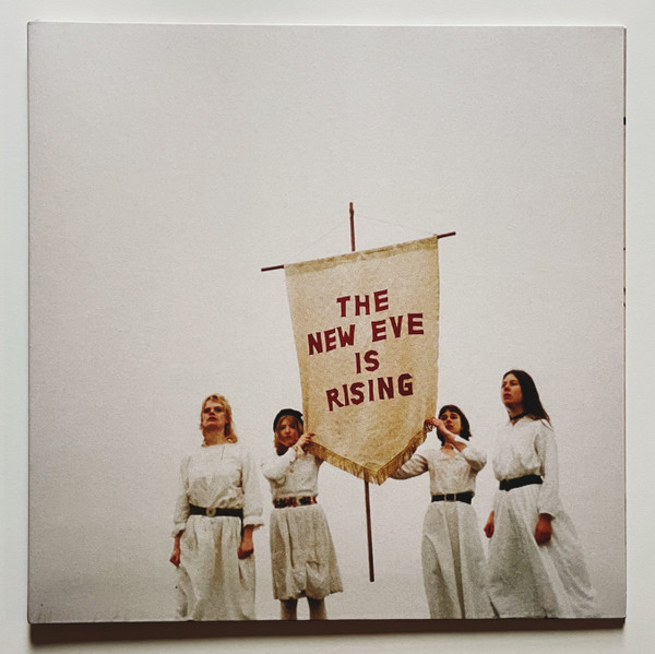 THE NEW EVES — THE NEW EVE IS RISING