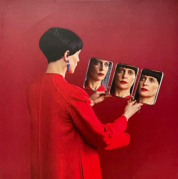 ANG√àLE DAVID-GUILLOU — A QUESTION OF ANGLES